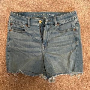American eagle Hi Rise Shortie